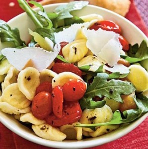 orecchiette con rucola e pomodorini